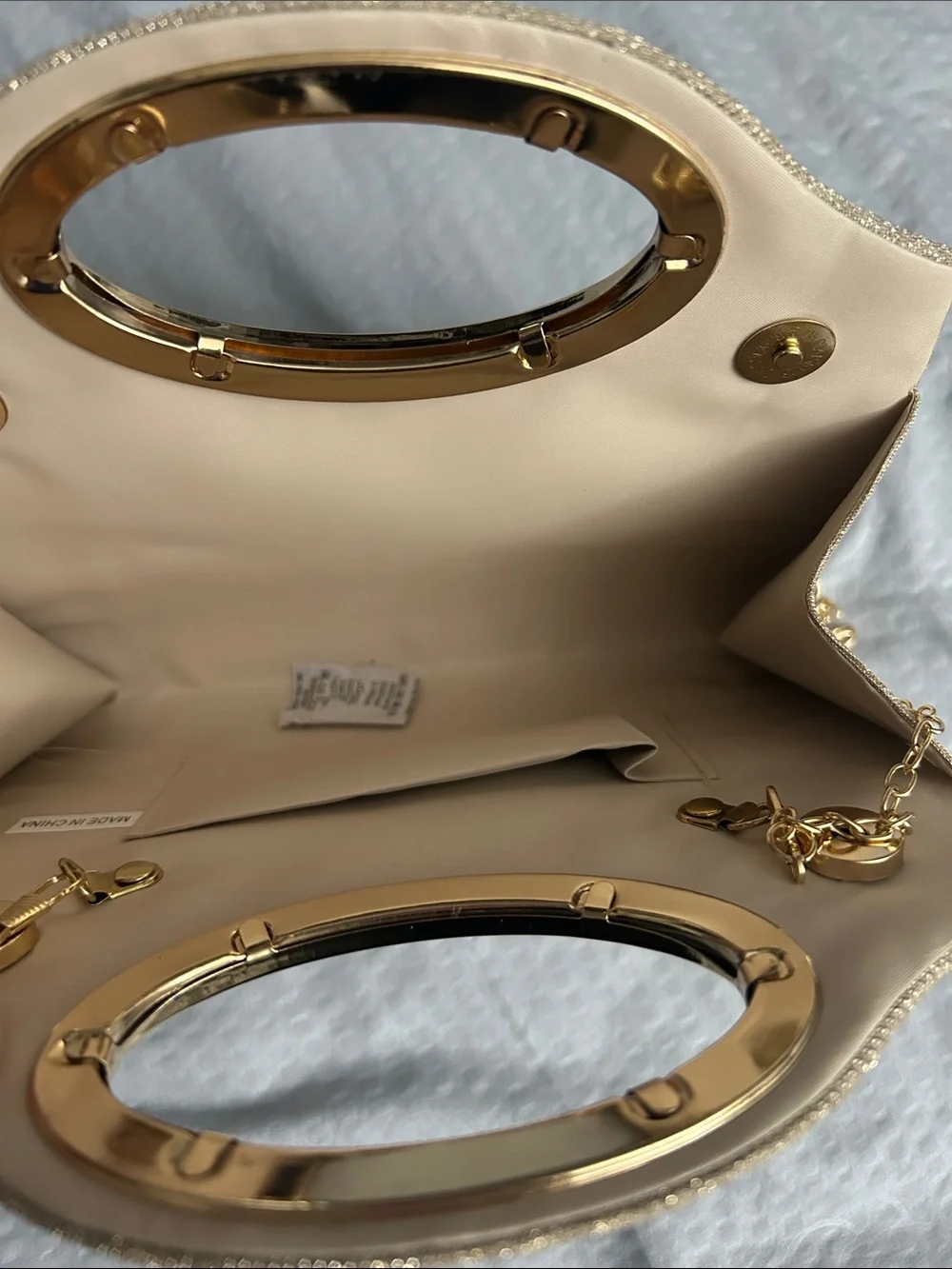 N/A elegant gold